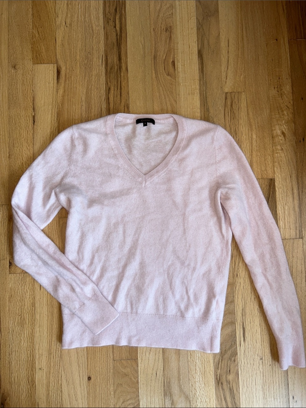 Quince Mongolian Cashmere V-Neck Sweater - Picture 2 of 5